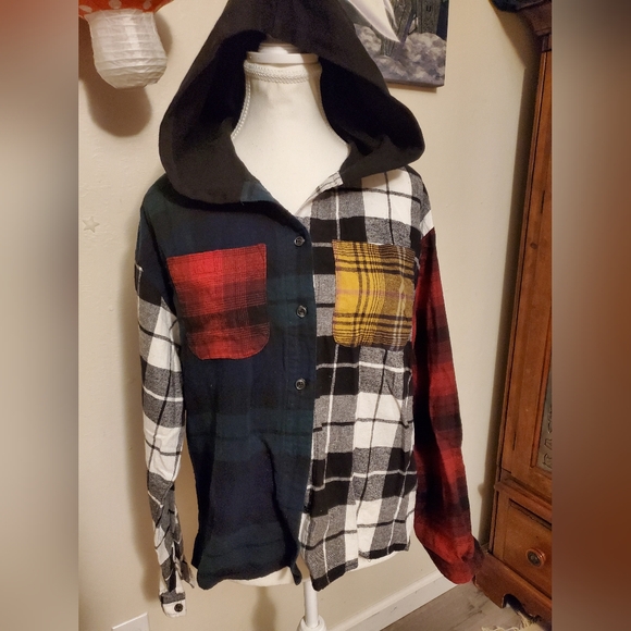 Forever 21 Tops - Forever 21 Plaid Hooded Shirt - Black and Brown